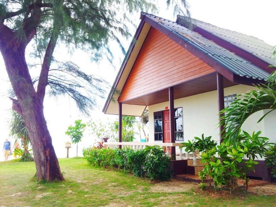 Klongdao Beach Resort Ko Lanta Kültér fotó