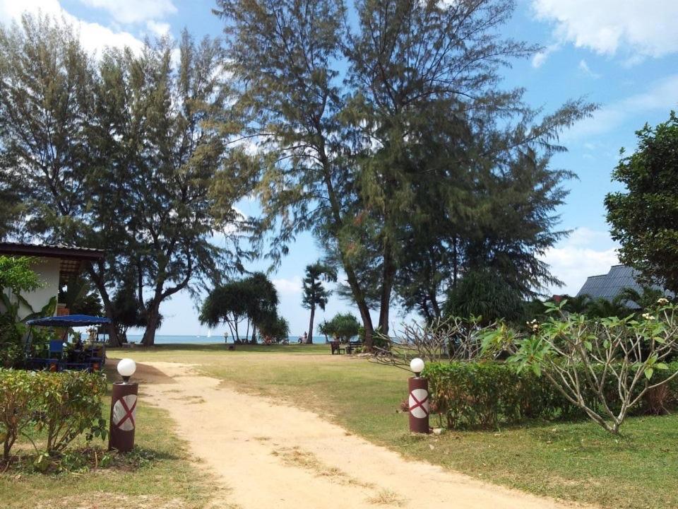 Klongdao Beach Resort Ko Lanta Kültér fotó