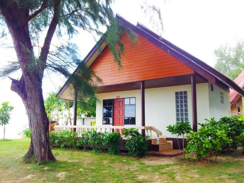 Klongdao Beach Resort Ko Lanta Kültér fotó