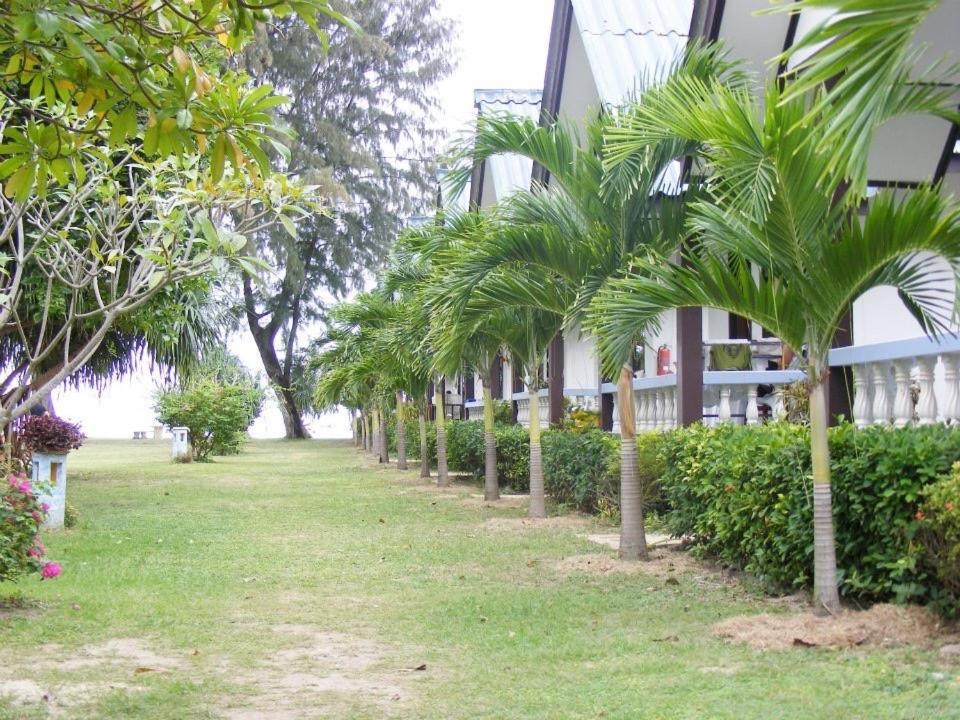 Klongdao Beach Resort Ko Lanta Kültér fotó